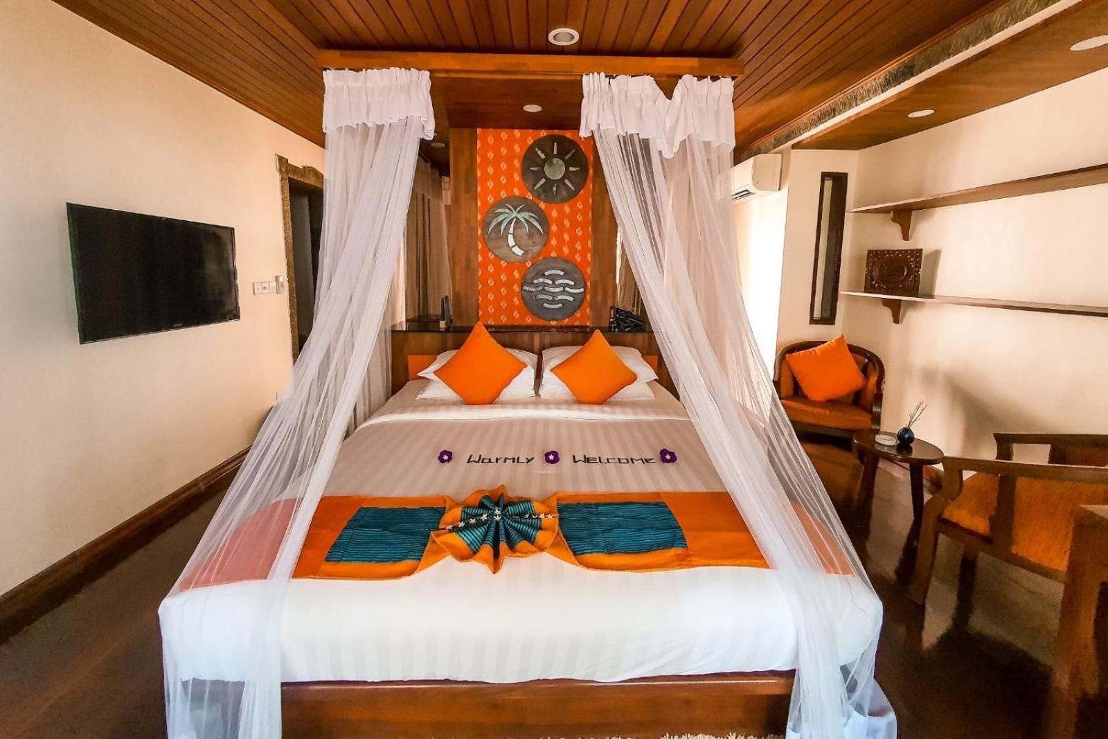 Jade Marina Resort And Spa Ngapali Buitenkant foto