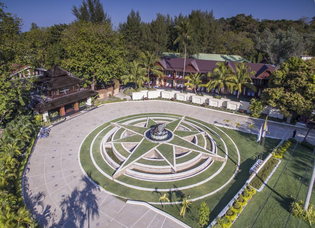 Jade Marina Resort And Spa Ngapali Buitenkant foto